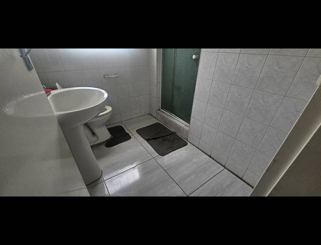 2 BEDROOM TOWNHOUSE FOR SALE IN ELANDSHAVEN